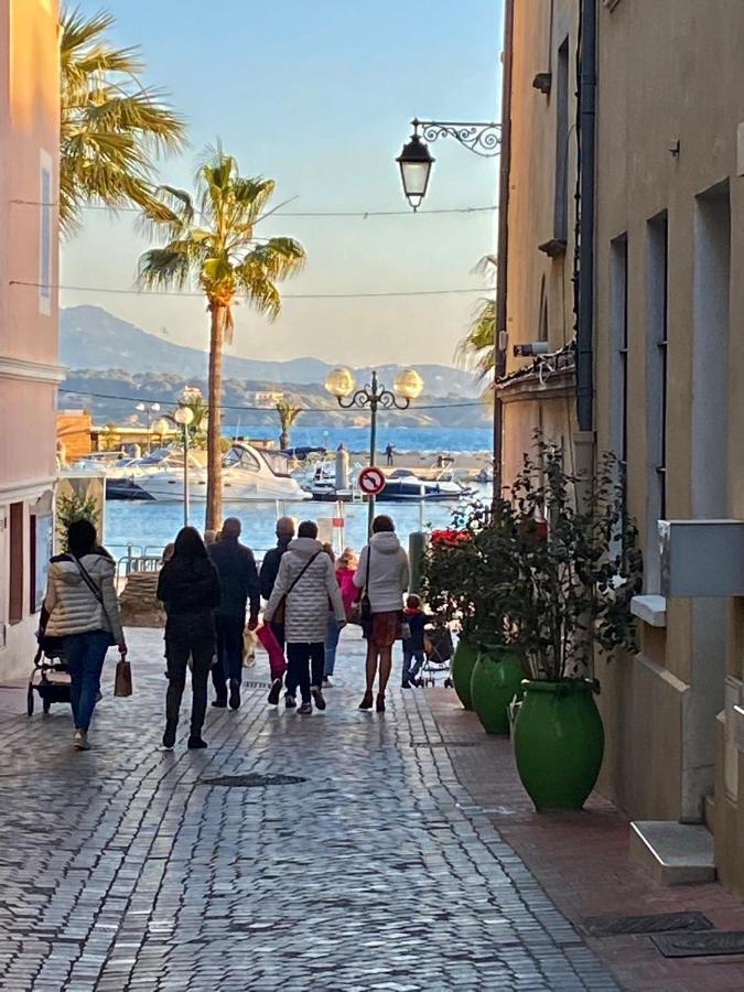 Les Nuits Etoilees, Studio Terrasse Apercu Mer, Tres Lumineux, Ac, 100M Du Port Sanary Eksteriør bilde